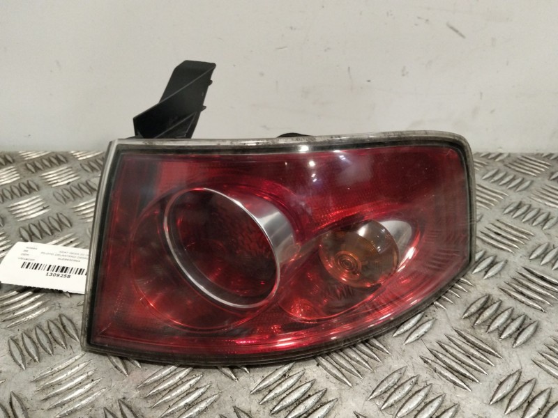 Recambio de piloto delantero derecho para seat ibiza iii (6l1) 1.4 16v referencia OEM IAM 6L6945096A  