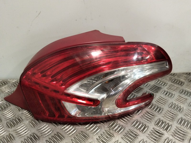 Recambio de piloto trasero izquierdo para peugeot 208 i (ca_, cc_) 1.4 hdi referencia OEM IAM 79998D  
