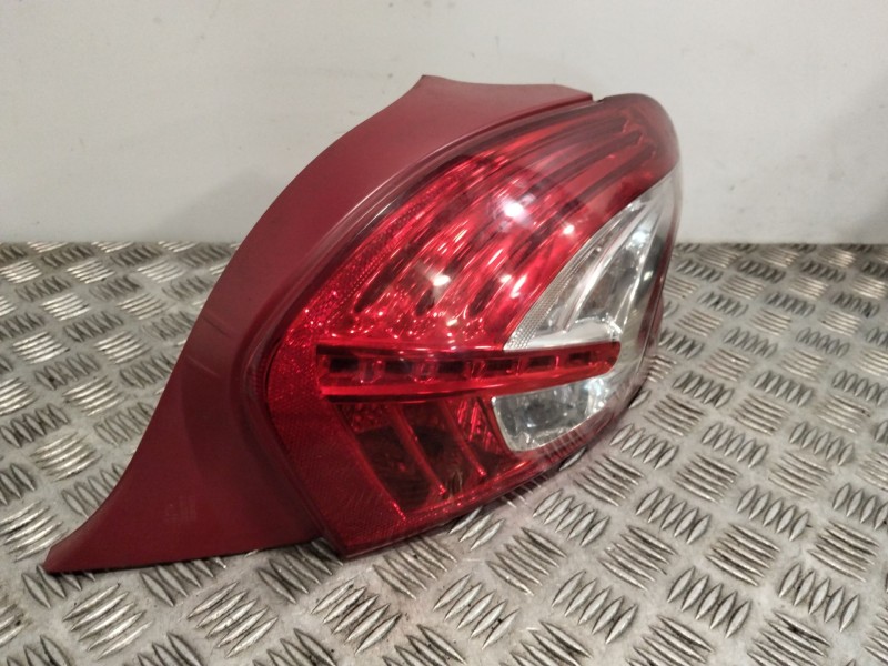 Recambio de piloto trasero izquierdo para peugeot 208 i (ca_, cc_) 1.4 hdi referencia OEM IAM 79998D  
