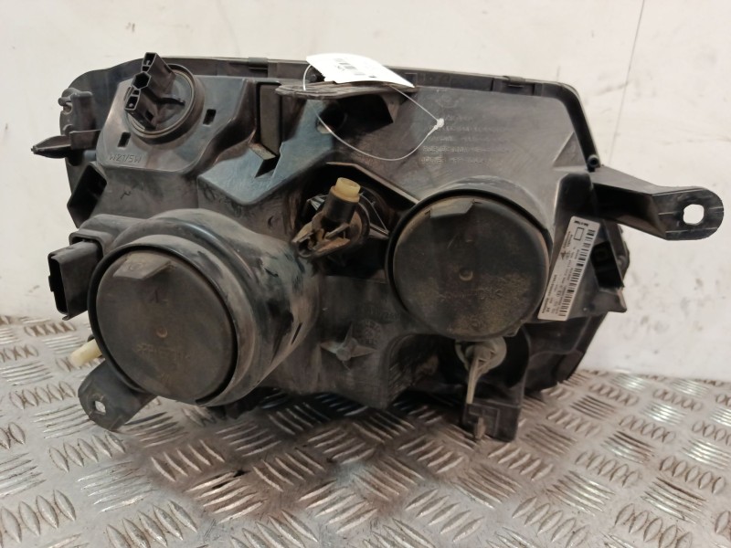 Recambio de faro izquierdo para dacia duster (hs_) 1.2 tce 125 referencia OEM IAM 260601153R  