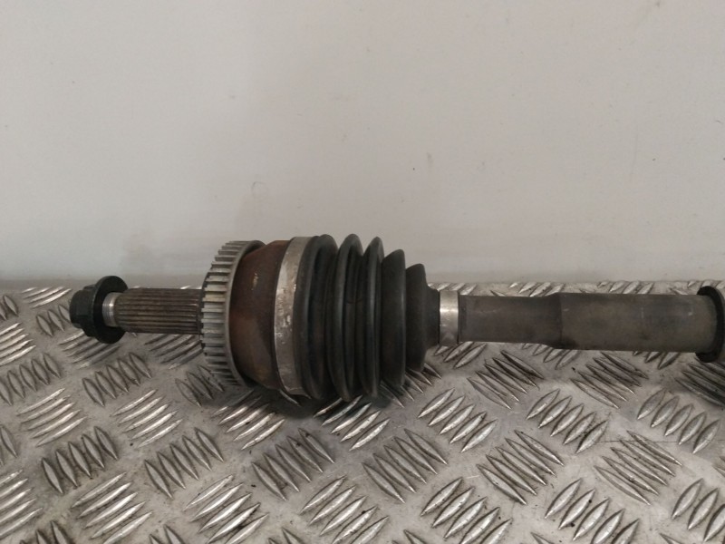 Recambio de transmision delantera derecha para kia carens iv 1.7 crdi referencia OEM IAM 49501A4200  