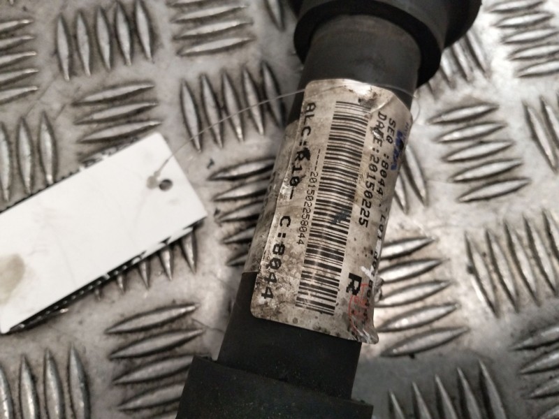 Recambio de transmision delantera derecha para kia carens iv 1.7 crdi referencia OEM IAM 49501A4200  