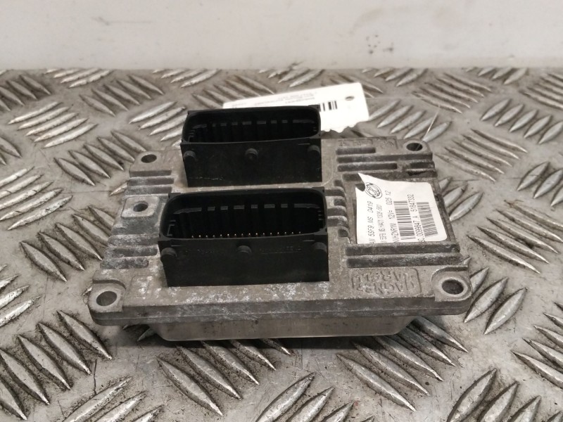 Recambio de centralita motor uce para fiat 500 (312_) 1.2 (312axa1a) referencia OEM IAM 1AW5SF9MS 51847332 