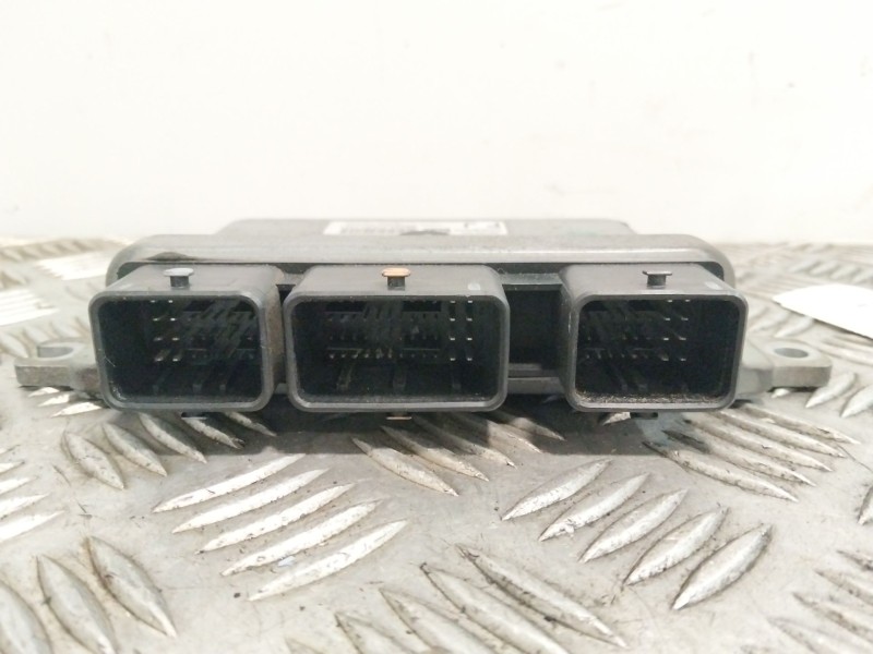 Recambio de centralita motor uce para nissan qashqai i (j10, nj10) 2.0 referencia OEM IAM MEC93370C17331  