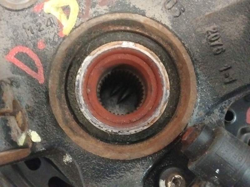 Recambio de mangueta delantera derecha para nissan leaf (ze0) electric referencia OEM IAM 13154320  