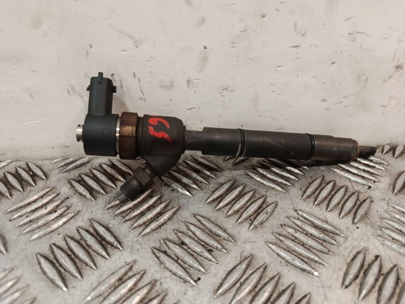 Recambio de inyector para kia rio ii (jb) 1.5 crdi referencia OEM IAM 0445110256 338002A400 