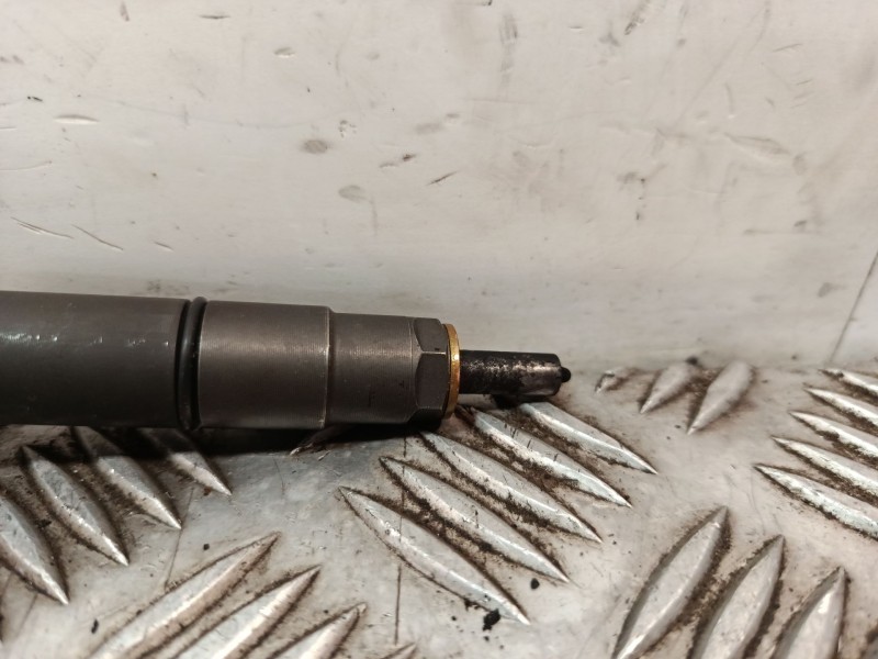 Recambio de inyector para kia rio ii (jb) 1.5 crdi referencia OEM IAM 0445110256 338002A400 