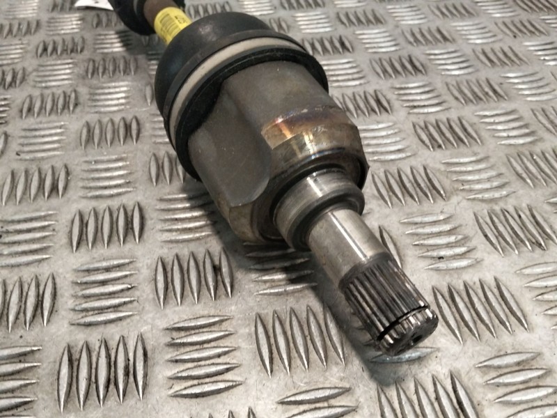 Recambio de transmision delantera derecha para kia stonic (yb) 1.0 t-gdi referencia OEM IAM 49500H8250  