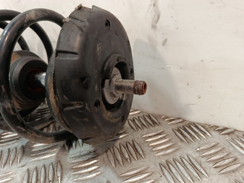 Recambio de amortiguador delantero izquierdo para peugeot 208 referencia OEM IAM 9820324780  