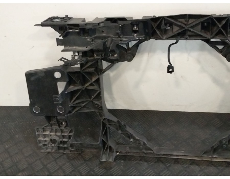 Recambio de panel frontal para renault megane iii hatchback (bz0/1_, b3_) 1.5 dci referencia OEM IAM 752100004R  