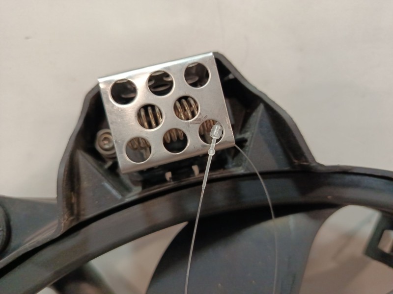 Recambio de electroventilador para renault megane iii hatchback (bz0/1_, b3_) 1.5 dci referencia OEM IAM 10002805  