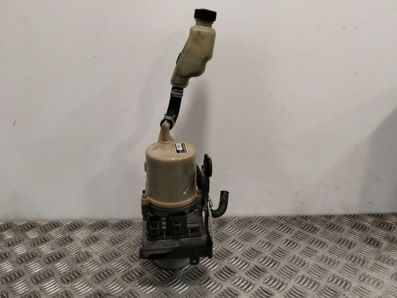 Recambio de bomba direccion para mazda 3 sedán (bl) 1.6 mzr (bl12) referencia OEM IAM BBM432600C  
