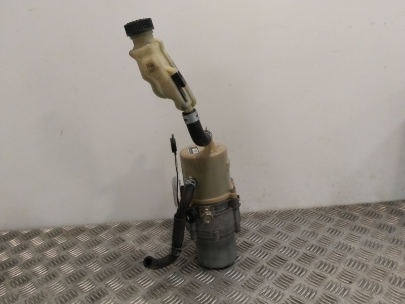 Recambio de bomba direccion para mazda 3 sedán (bl) 1.6 mzr (bl12) referencia OEM IAM BBM432600C  