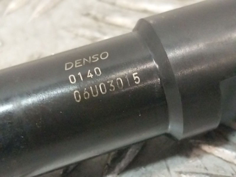 Recambio de inyector para hyundai h350 furgoneta 2.5 crdi referencia OEM IAM 06U03015  
