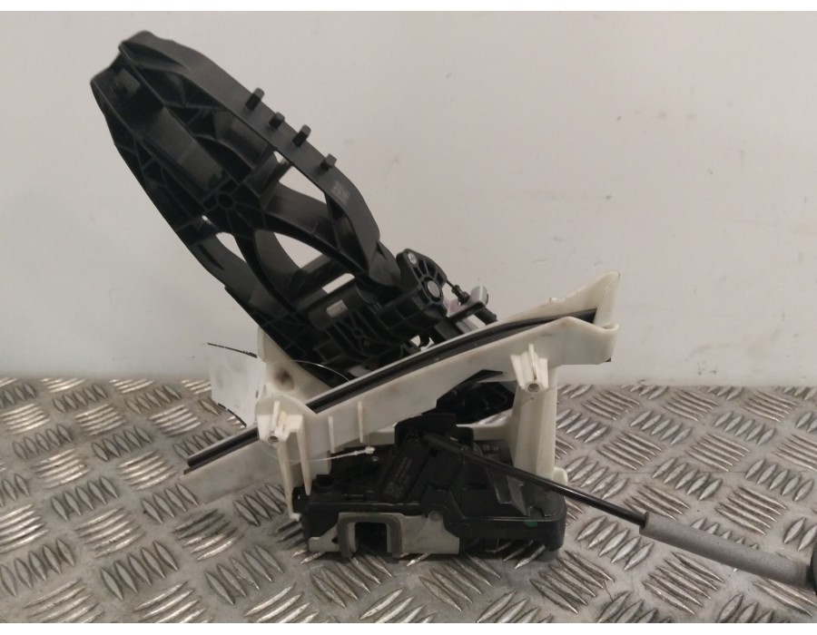Recambio de cerradura puerta trasera derecha para ford puma (j2k, cf7) 1.0 ecoboost referencia OEM IAM 4730418903  