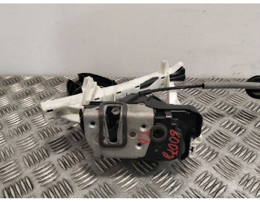 Recambio de cerradura puerta trasera derecha para ford puma (j2k, cf7) 1.0 ecoboost referencia OEM IAM 4730418903  