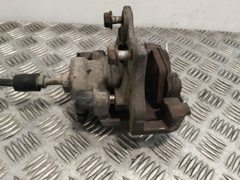 Recambio de pinza freno trasera izquierda para bmw serie 3 cabrio (e93) 3.0 turbodiesel cat referencia OEM IAM   