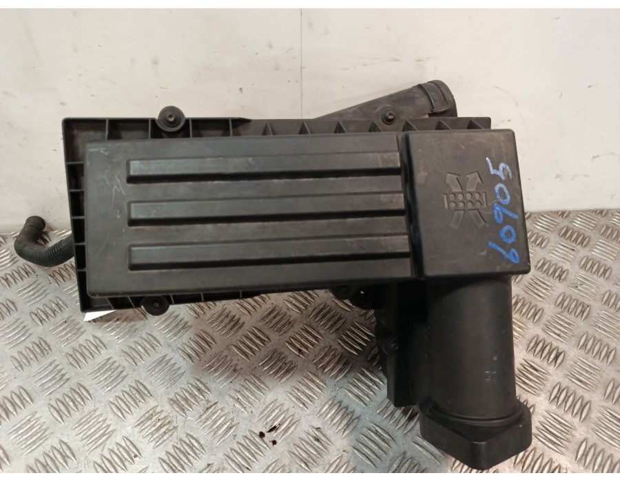 Recambio de carcasa filtro aire para seat altea xl (5p5, 5p8) 1.6 tdi referencia OEM IAM ZSB4615135987 4615185985 