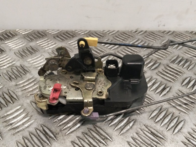 Recambio de cerradura puerta delantera izquierda para chrysler sebring berlina (jr41) 2.0 16v cat referencia OEM IAM GL11  