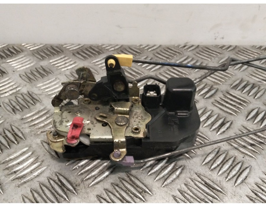 Recambio de cerradura puerta delantera izquierda para chrysler sebring berlina (jr41) 2.0 16v cat referencia OEM IAM GL11  