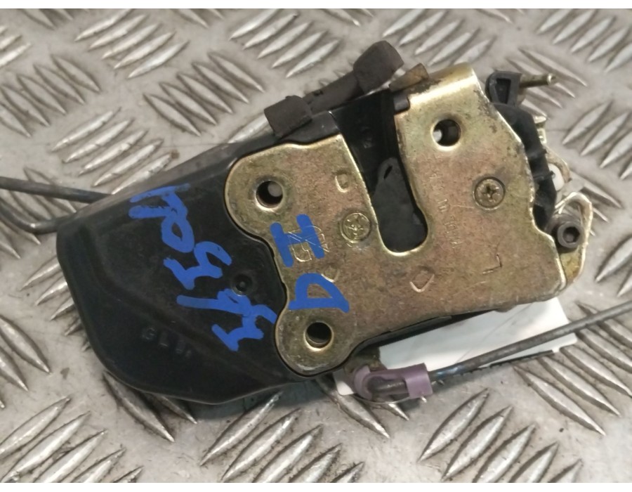 Recambio de cerradura puerta delantera izquierda para chrysler sebring berlina (jr41) 2.0 16v cat referencia OEM IAM GL11  