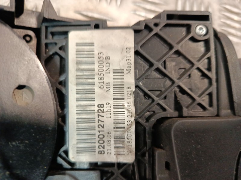 Recambio de mando multifuncion para renault grand scénic ii (jm0/1_) 1.5 dci (jm1e) referencia OEM IAM 8200127728  
