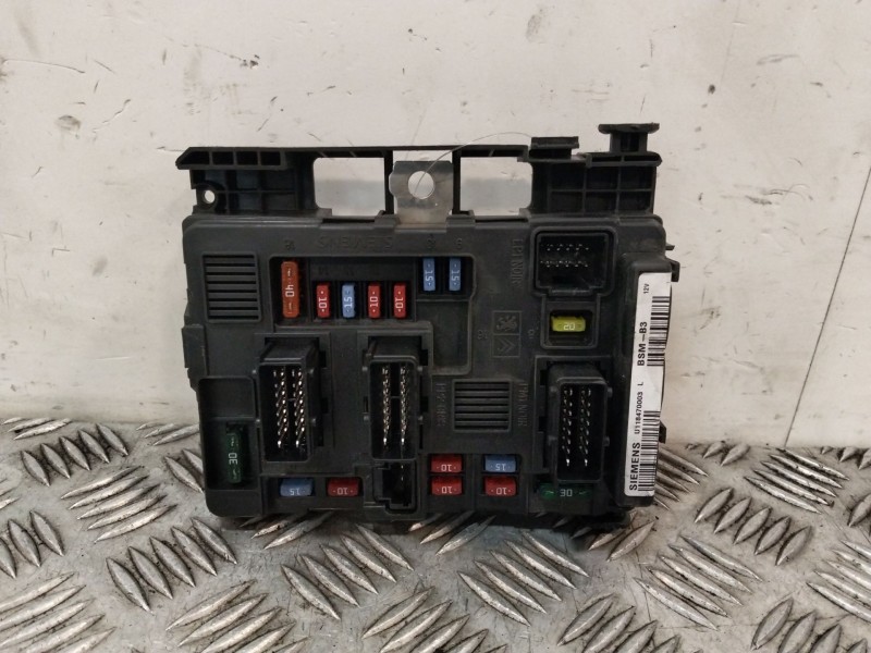 Recambio de caja reles / fusibles para citroën xsara picasso (n68) 1.6 hdi referencia OEM IAM 965061848000  