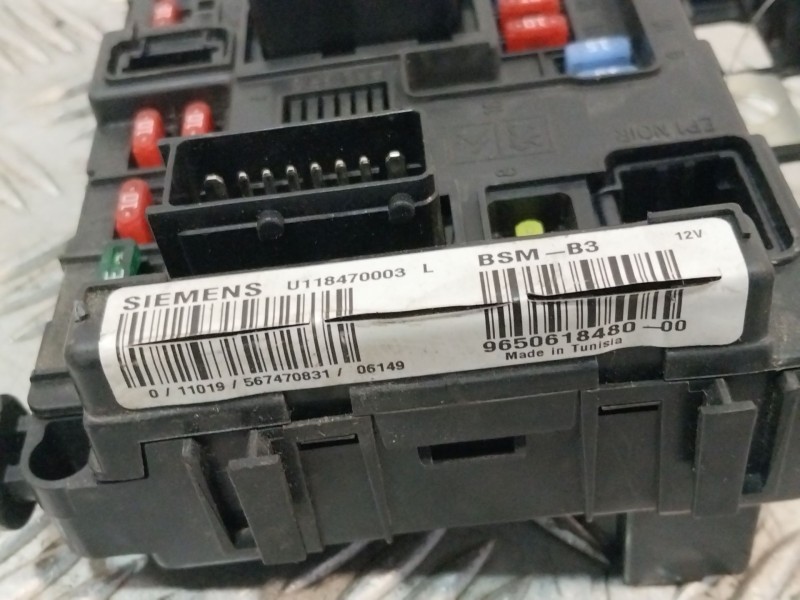 Recambio de caja reles / fusibles para citroën xsara picasso (n68) 1.6 hdi referencia OEM IAM 965061848000  