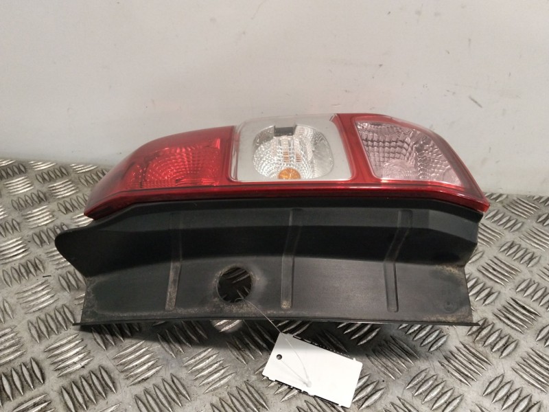 Recambio de piloto trasero derecho para dacia duster (hs_) 1.2 tce 125 referencia OEM IAM 265505271R 62421802 