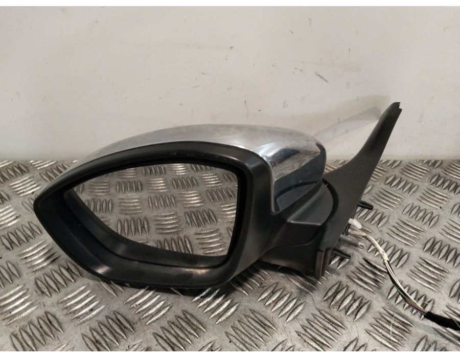 Recambio de retrovisor izquierdo para peugeot 208 i (ca_, cc_) 1.2 vti 82 referencia OEM IAM 232673077  