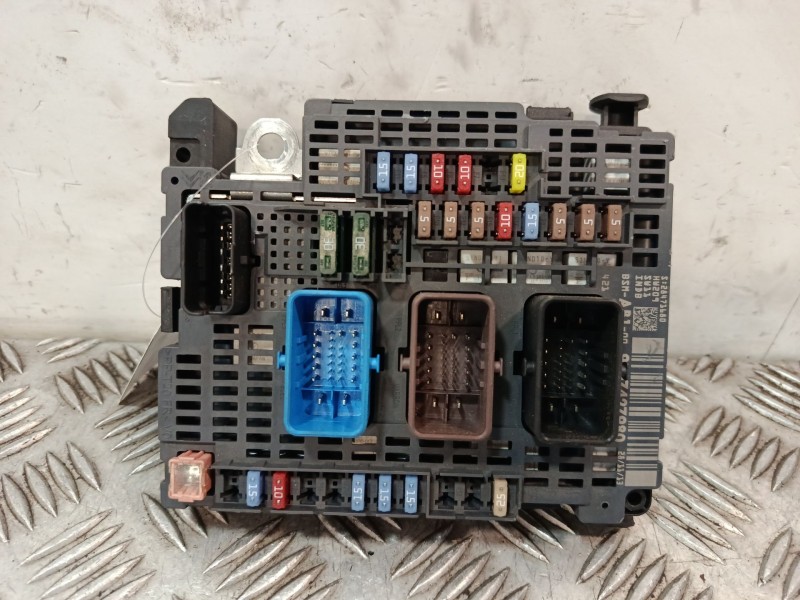Recambio de caja reles / fusibles para citroën c4 ii (nc_) 1.6 hdi 115 referencia OEM IAM 9807428080  