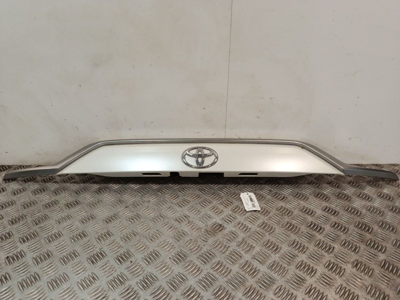 Recambio de moldura para toyota rav 4 v (_a5_, _h5_) 2.0 (mxaa52) referencia OEM IAM 7680142280 7681142390 