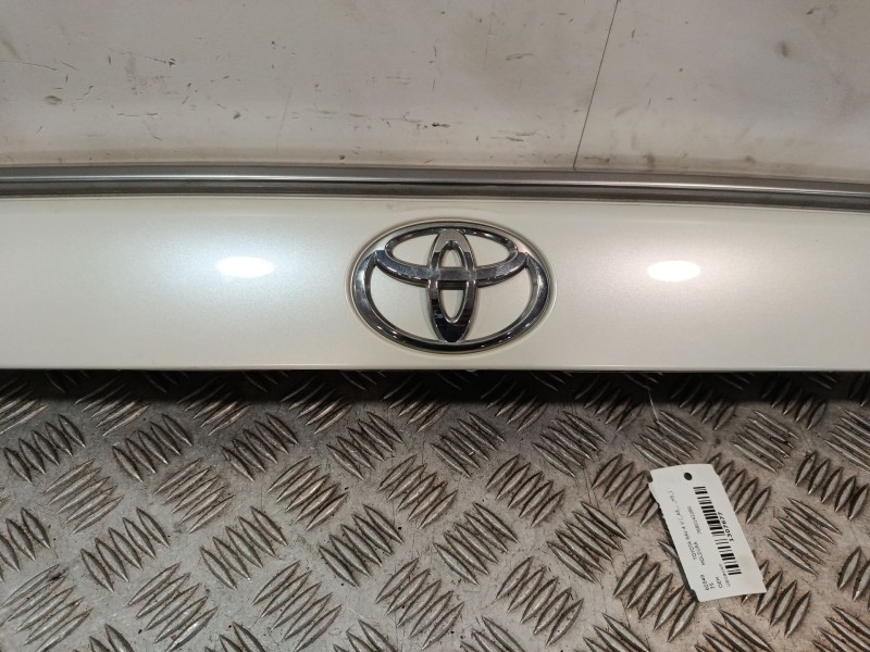 Recambio de moldura para toyota rav 4 v (_a5_, _h5_) 2.0 (mxaa52) referencia OEM IAM 7680142280 7681142390 