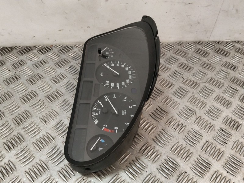 Recambio de cable cuadro instrumentos para bmw serie 5 berlina (e39) 523i referencia OEM IAM 62118375900  