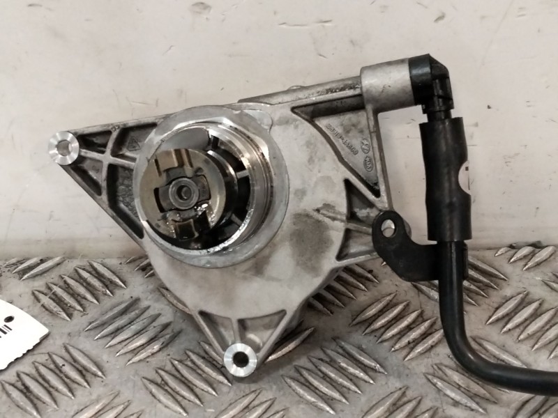 Recambio de depresor freno / bomba vacio para hyundai h350 furgoneta 2.5 crdi referencia OEM IAM 288104A600  