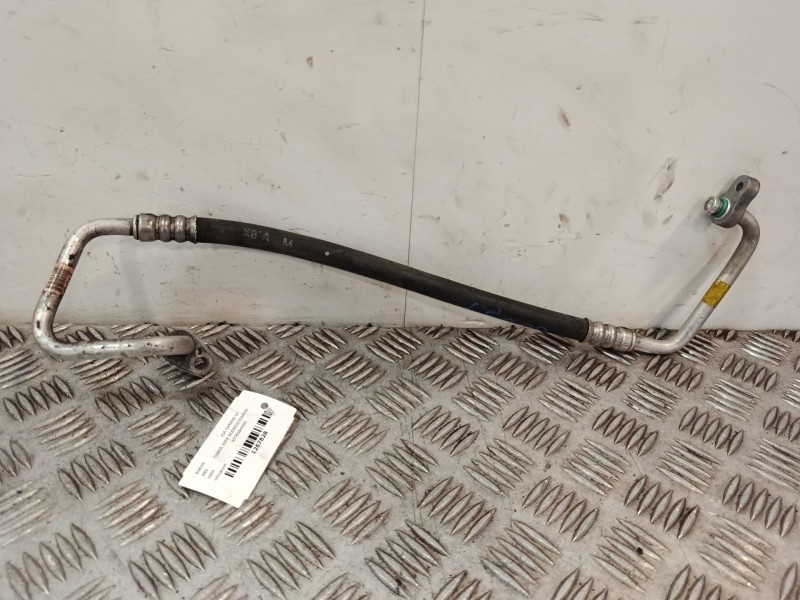 Recambio de tubos aire acondicionado para kia carens iv 1.7 crdi referencia OEM IAM 97762A4500  