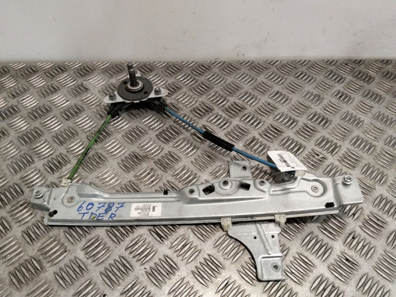 Recambio de elevalunas trasero derecho para peugeot 208 i (ca_, cc_) 1.2 vti 82 referencia OEM IAM 9673153880  