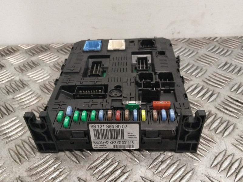 Recambio de caja reles / fusibles para citroën berlingo multispace (b9) 1.6 bluehdi 120 referencia OEM IAM 9807028780  