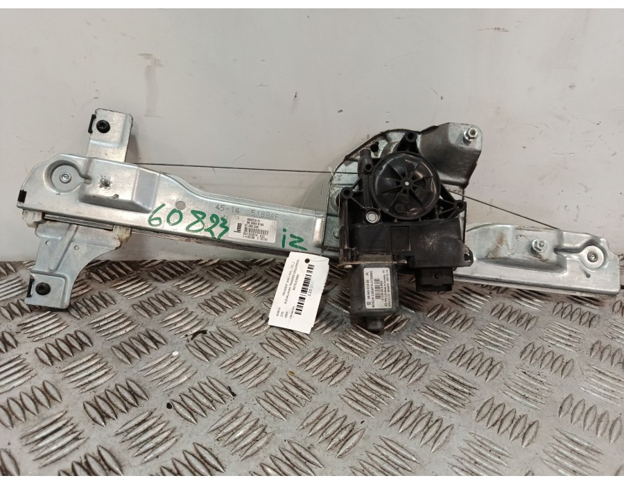 Recambio de elevalunas trasero izquierdo para peugeot 208 i (ca_, cc_) 1.2 vti 82 referencia OEM IAM 9673153980  