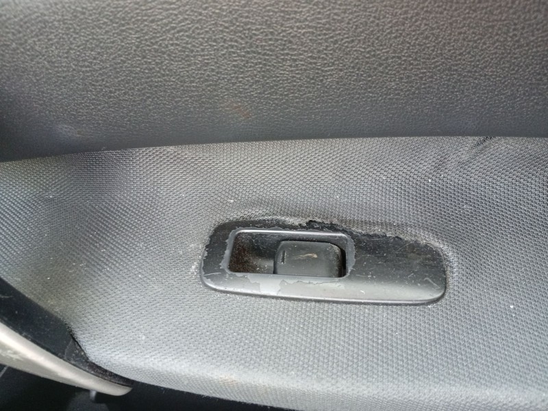 Recambio de mando elevalunas delantero derecho para nissan qashqai i (j10, nj10) 2.0 dci referencia OEM IAM 25411BR00A  