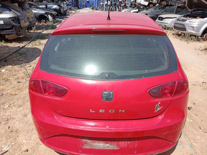 Recambio de porton trasero para seat leon (1p1) 1.6 tdi referencia OEM IAM 1P0827024  