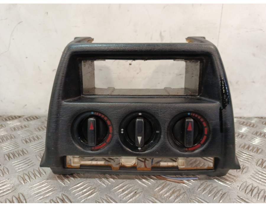 Recambio de mando climatizador para mercedes-benz 190 (w201) e 2.0 (201.024) referencia OEM IAM 2016830175  