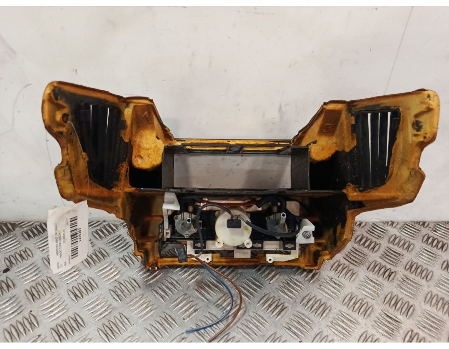 Recambio de mando climatizador para mercedes-benz 190 (w201) e 2.0 (201.024) referencia OEM IAM 2016830175  