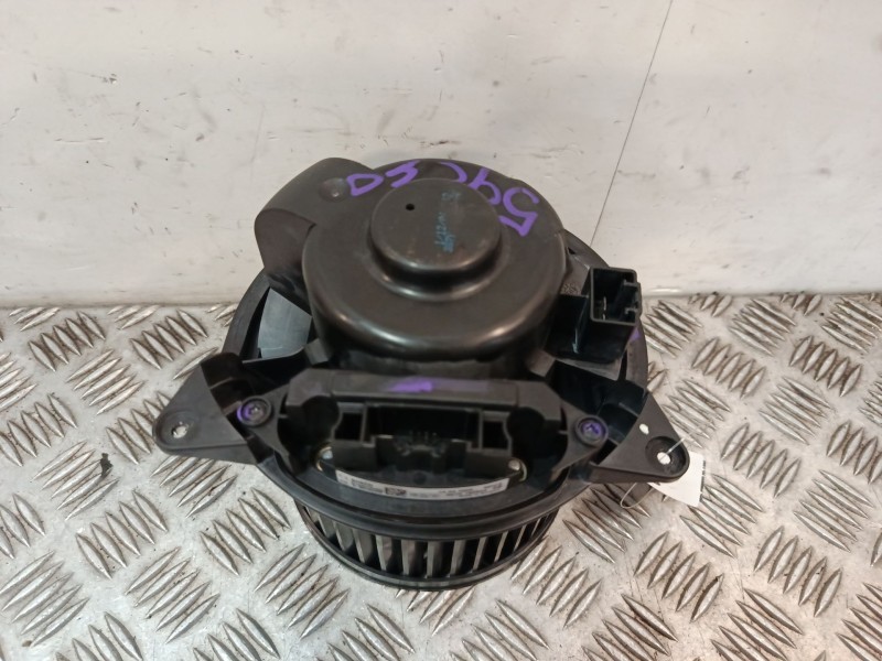 Recambio de ventilador calefaccion para ford mondeo iii (b5y) 2.0 tdci referencia OEM IAM 1736007601  