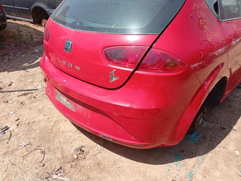 Recambio de paragolpes trasero para seat leon (1p1) 1.6 tdi referencia OEM IAM 1P0807421AGRU  