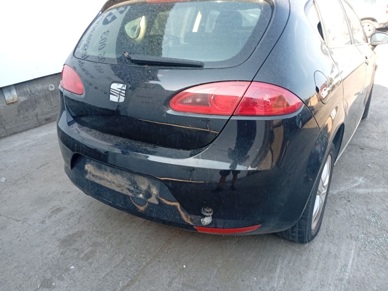Recambio de paragolpes trasero para seat leon (1p1) 1.9 tdi referencia OEM IAM 1P0807421GRU  