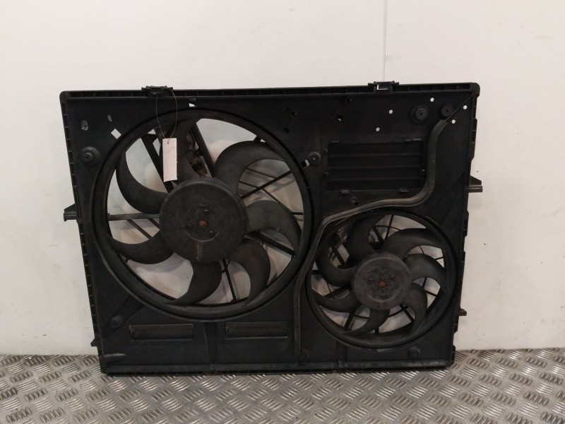 Recambio de electroventilador para volkswagen touareg (7la) referencia OEM IAM 7L0121207D  