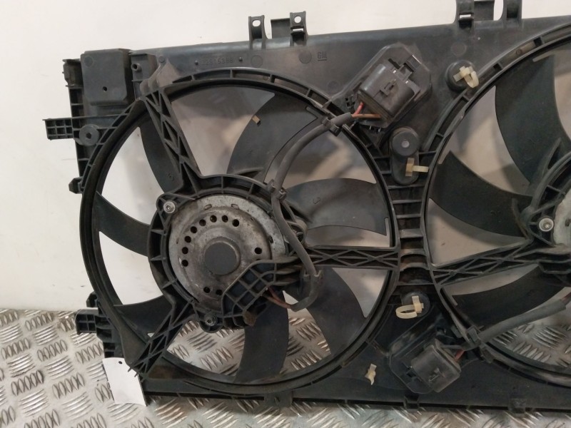 Recambio de electroventilador para opel insignia a (g09) 2.0 cdti (68) referencia OEM IAM 22915609  