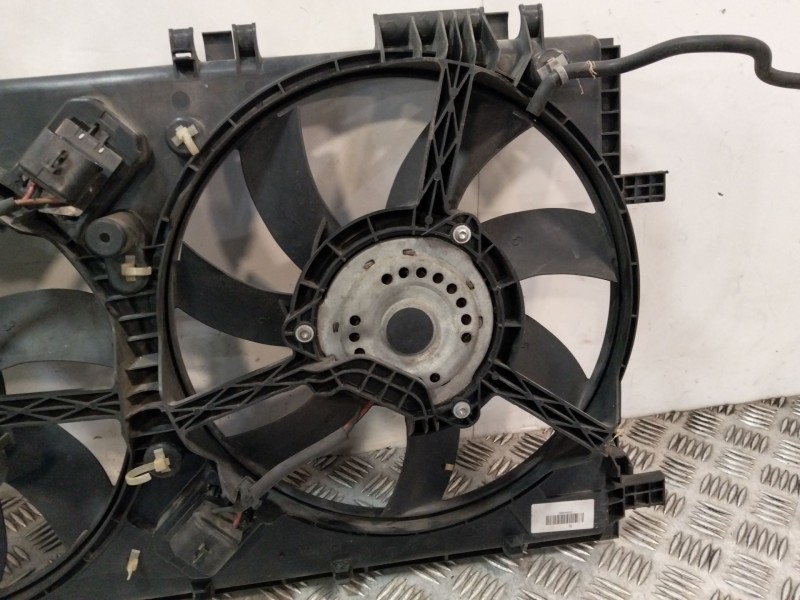 Recambio de electroventilador para opel insignia a (g09) 2.0 cdti (68) referencia OEM IAM 22915609  