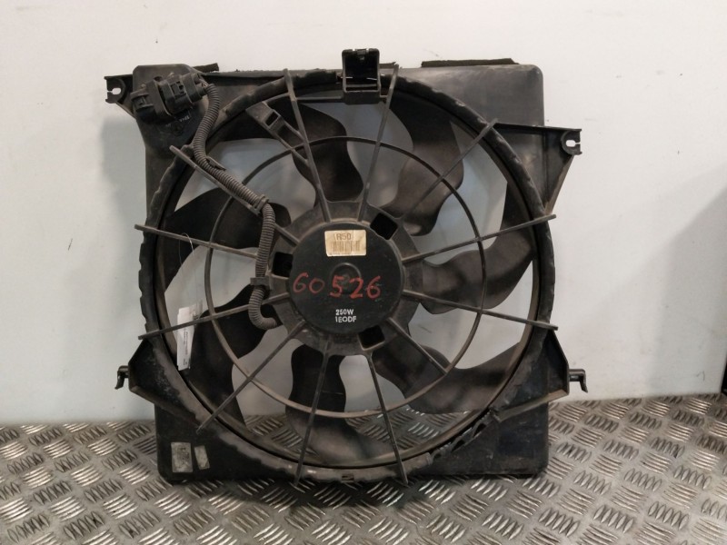 Recambio de electroventilador para kia carens iv 1.7 crdi referencia OEM IAM 25380A4500  